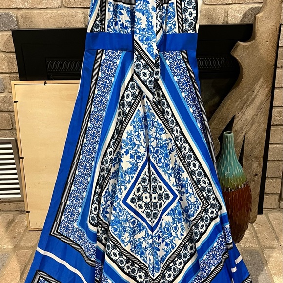 Eliza J maxi dress in blues, whites and black.  Halter top.  Size 6. - Picture 2 of 9